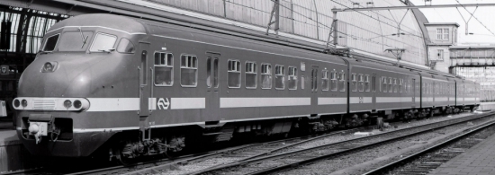 Electric Multi-Unit Rail car Plan T Sound<br /><a href='images/pictures/Roco/63166.jpg' target='_blank'>Full size image</a>